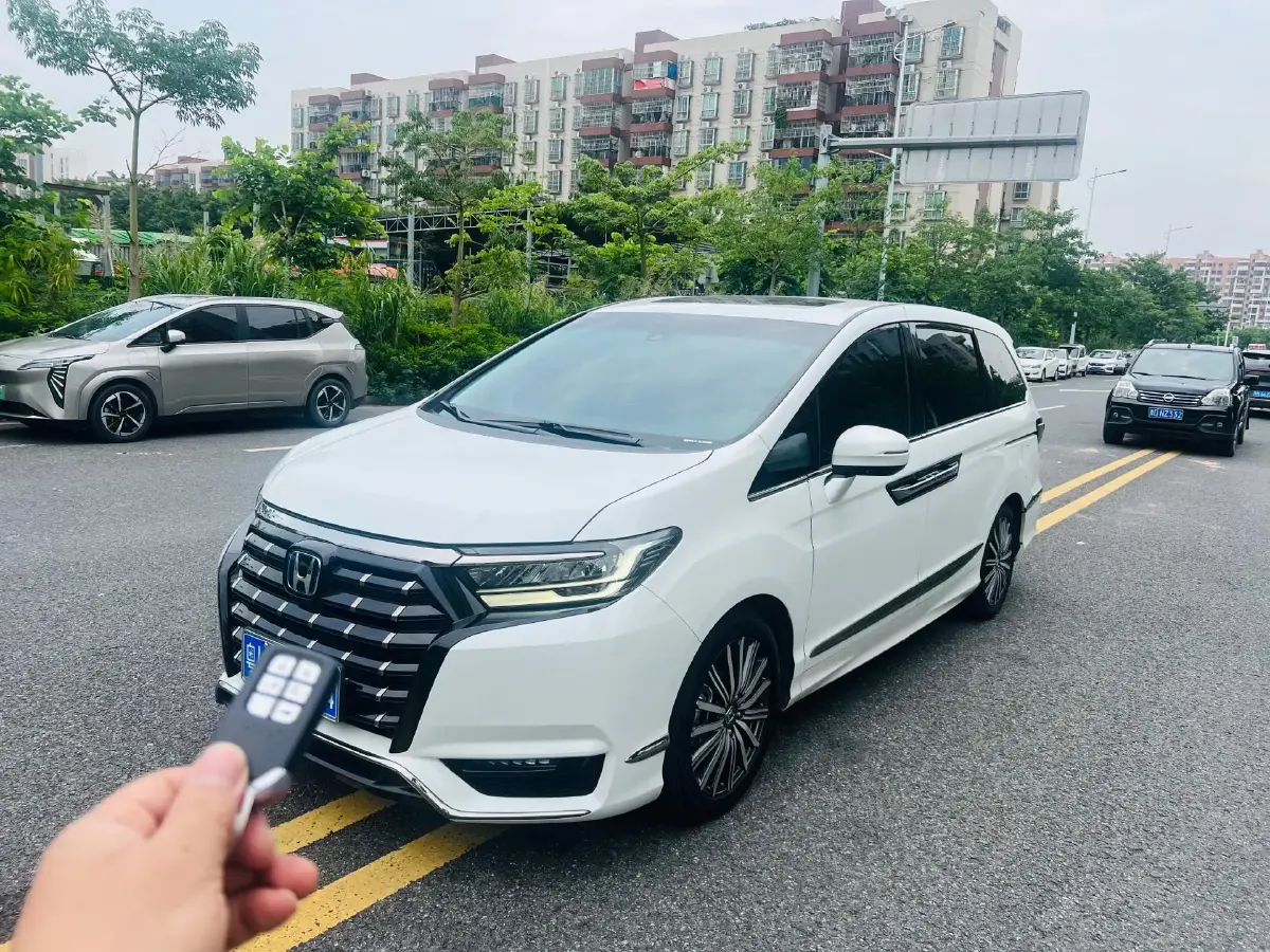 2022 Honda Elysioin 2.0L 146HP L4 E-CVT Hybrid