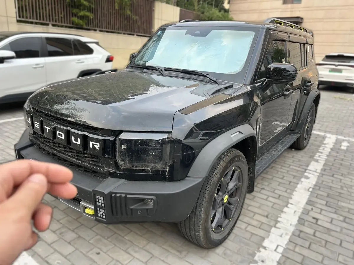 2023 Jetour Traveller 2.0T 254HP L4 7DCT