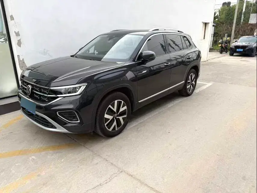 2023 Volkswagen Tayron 2.0T 186HP L4 7DCT