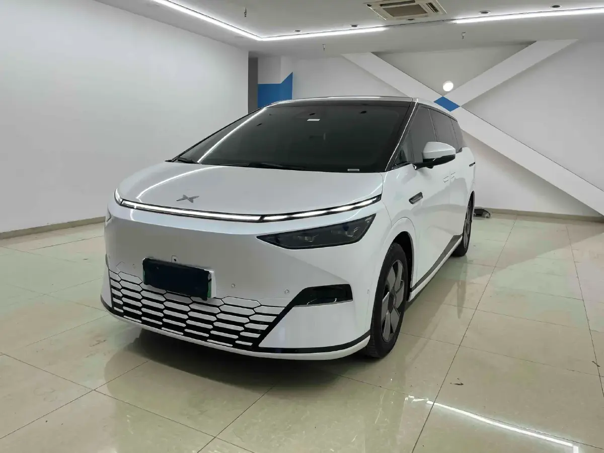 2024 Xpeng X9 BEV 101.5KWH