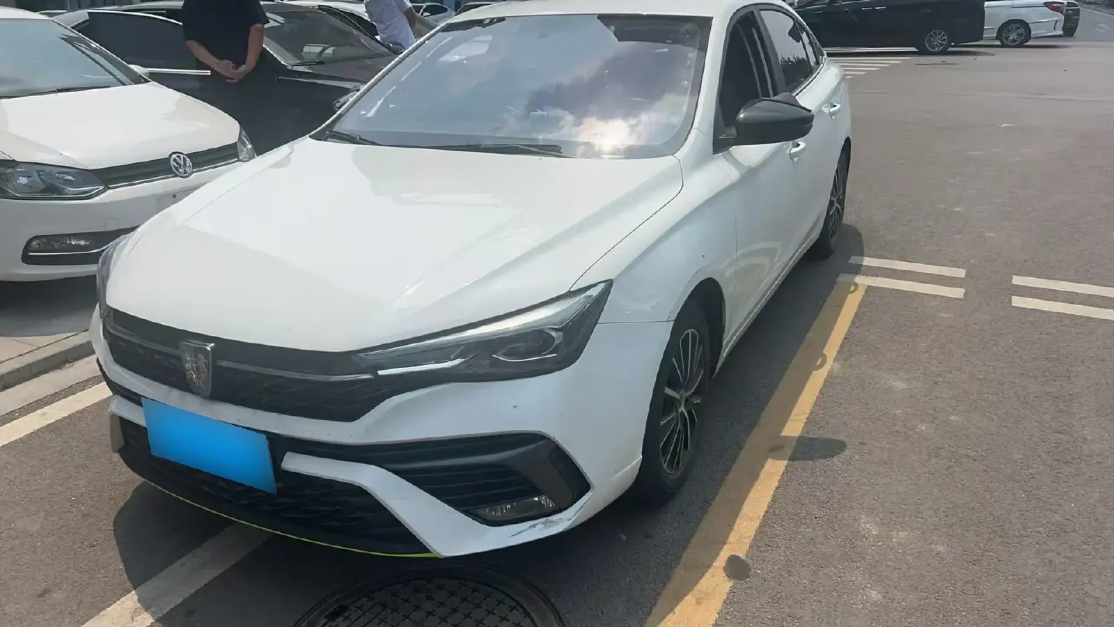 2021 Roewe i5 1.5L 120HP L4 CVT