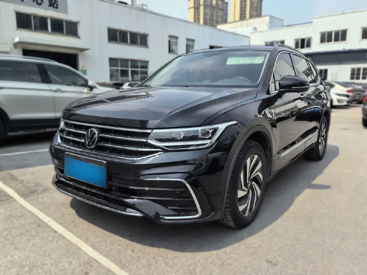 2024 Volkswagen Tiguan L 2.0T 186HP L4 7DCT