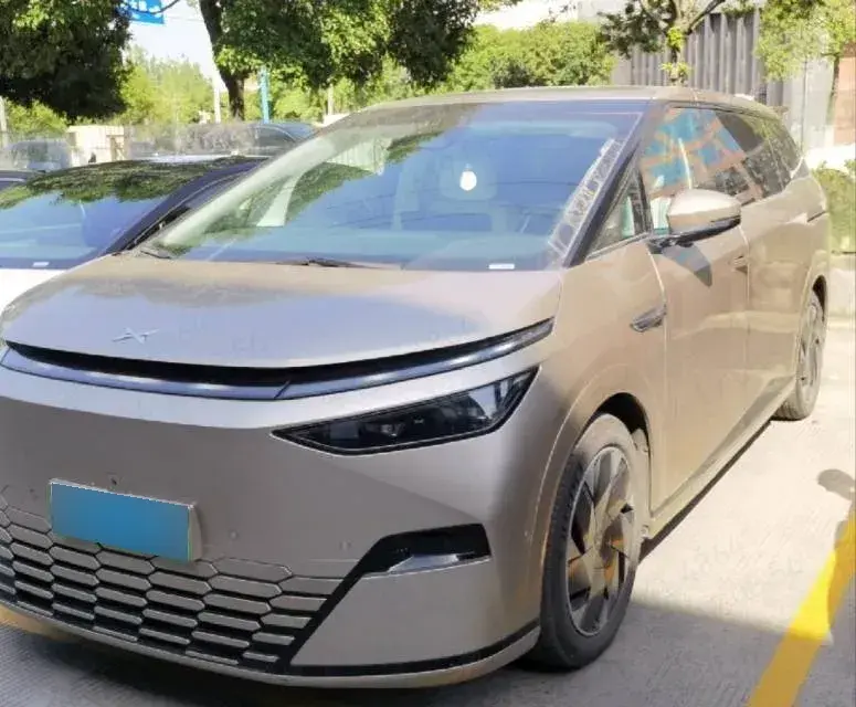 2024 Xpeng X9 BEV 101.5KWH