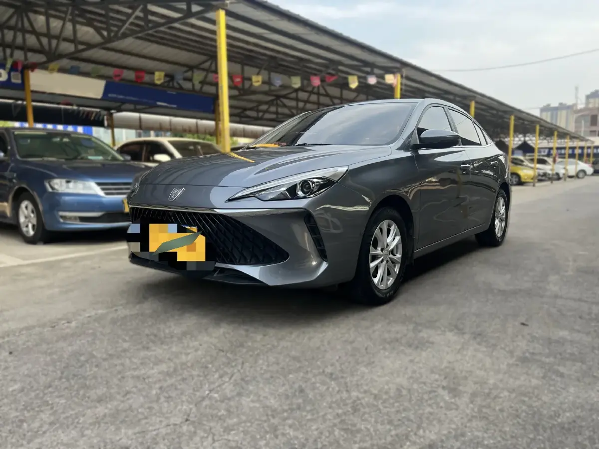 2023 Roewe i5 1.5L 129HP L4 5MT