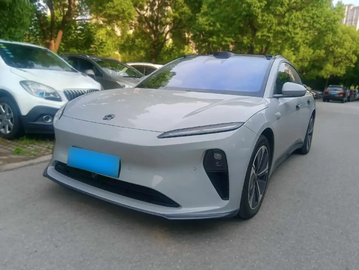 2023 NIO ET5T BEV 75KWH