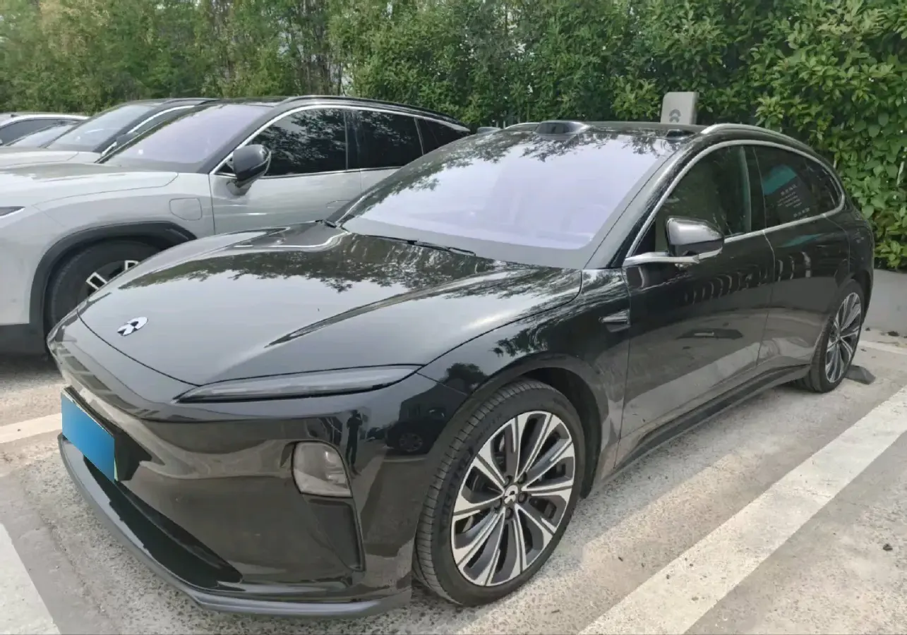 2024 NIO ET5T BEV 75KWH