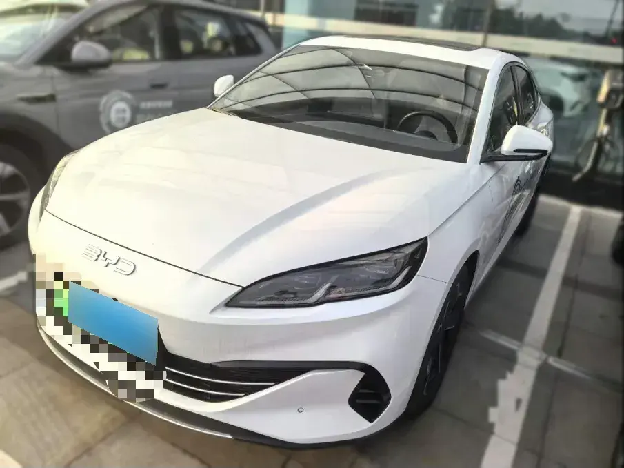 2024 BYD Seal 1.5T 139HP L4 E-CVT PHEV 17.6KWH