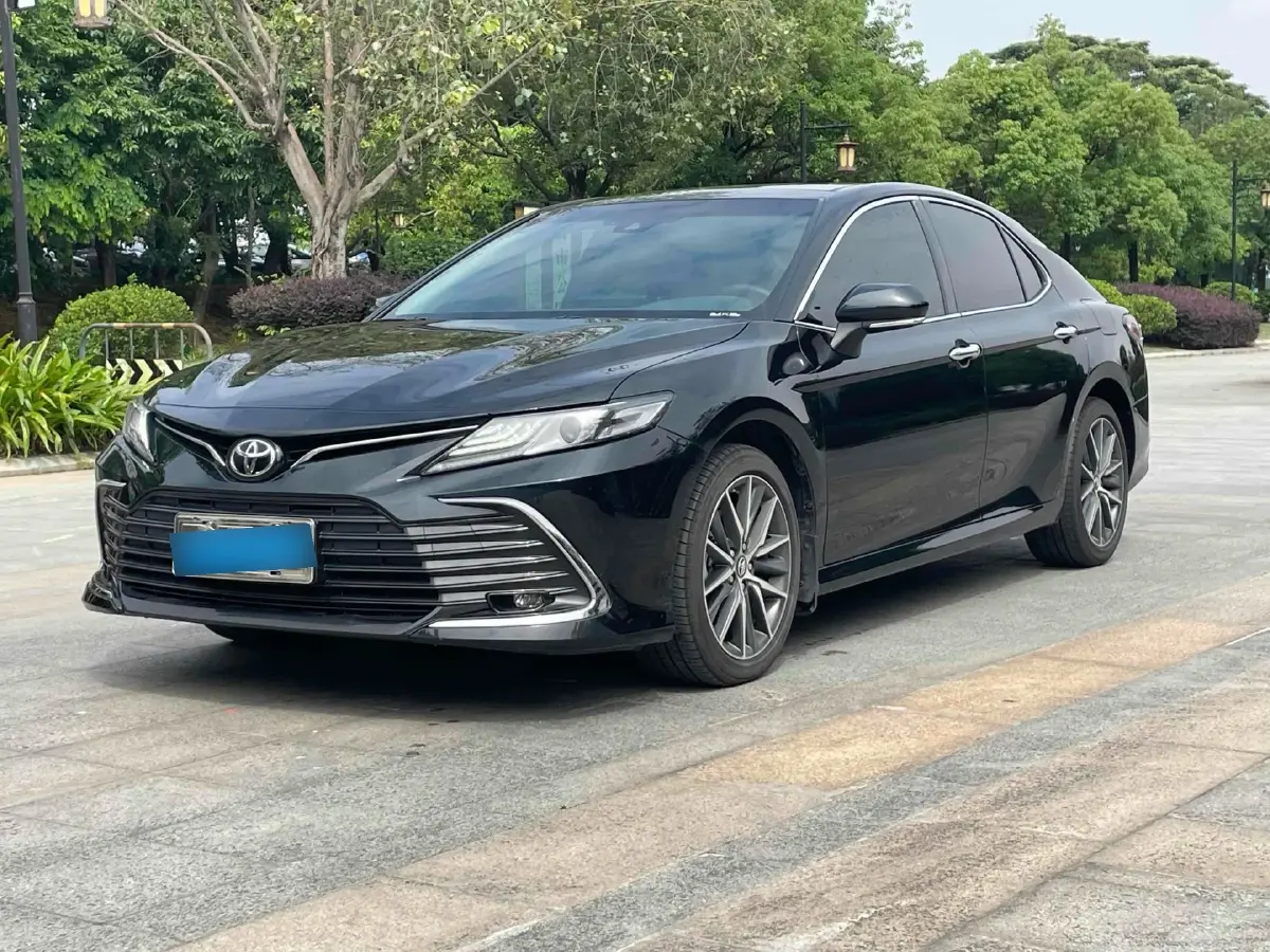 2021 Toyota Camry 2.5L 209HP L4 8AT