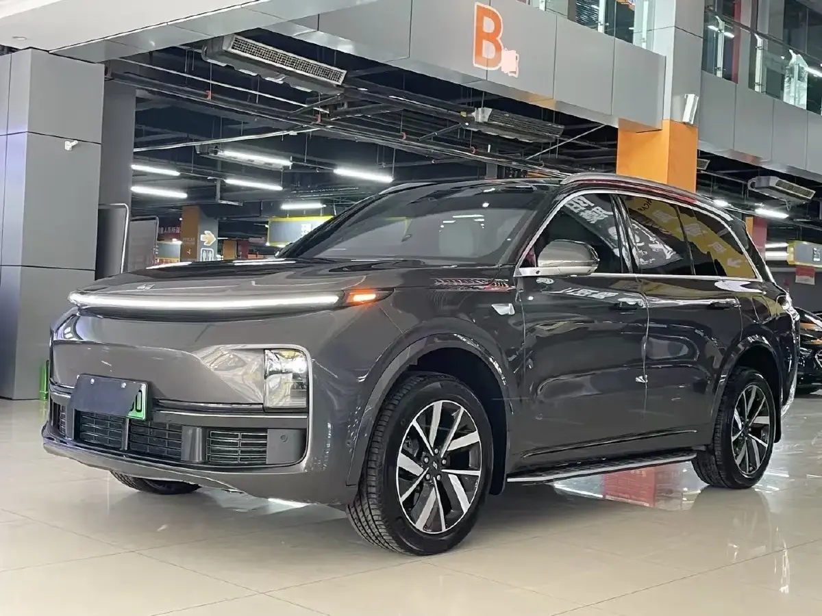 2023 Li L8 Range Extended 154HP REEV 40.9KWH