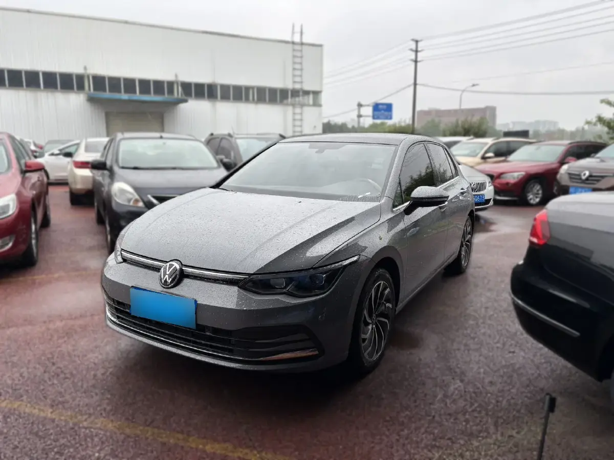 2023 Volkswagen Golf 1.4T 150HP L4 7DCT