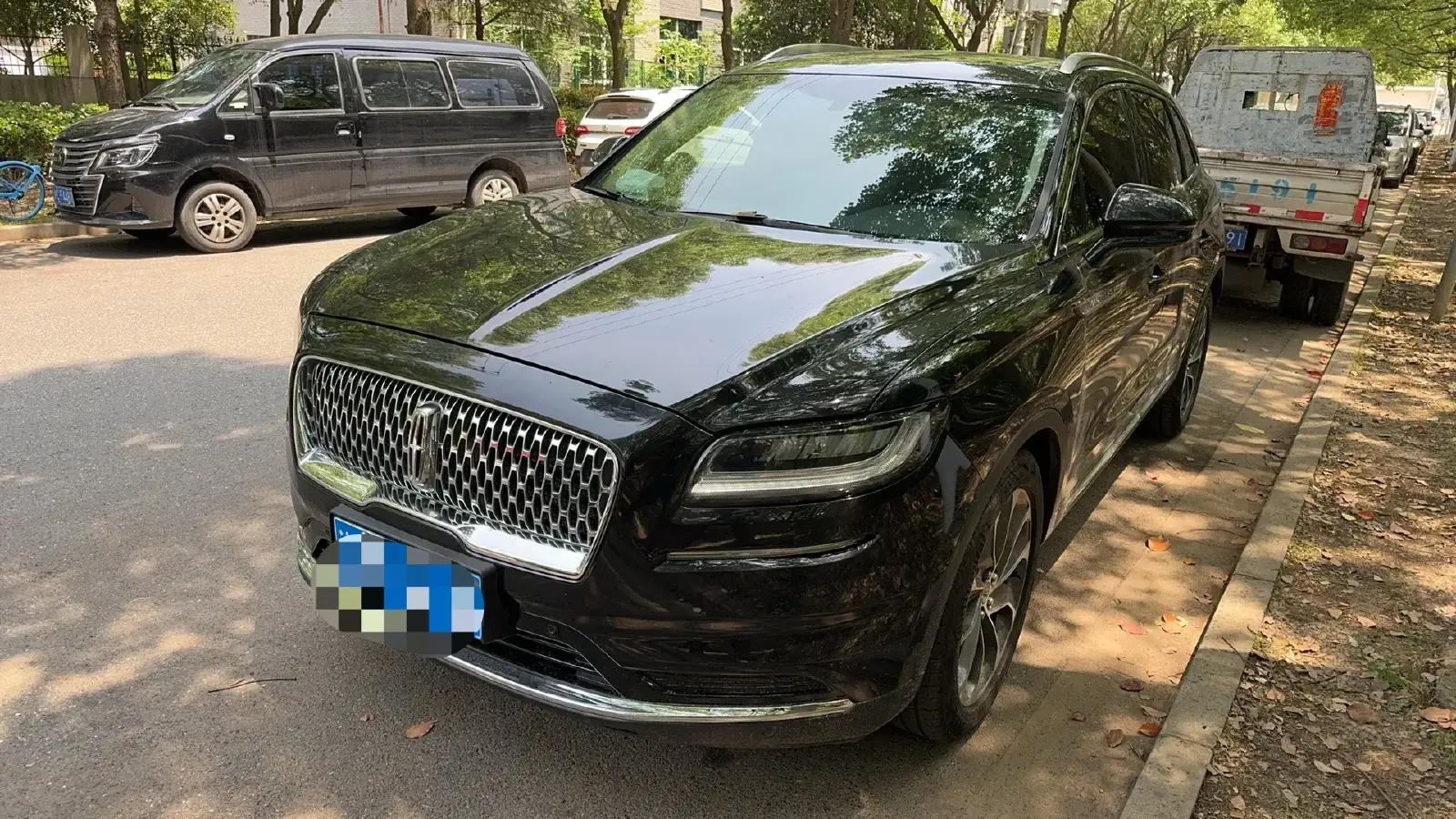 2021 Lincoln Nautilus 2.0T 245HP L4 8AT