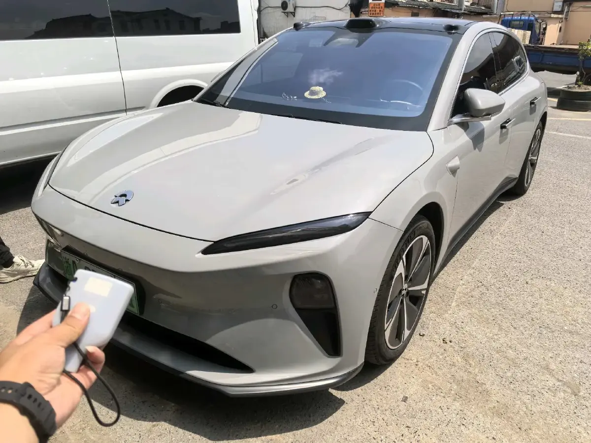 2024 NIO ET5T BEV 75KWH