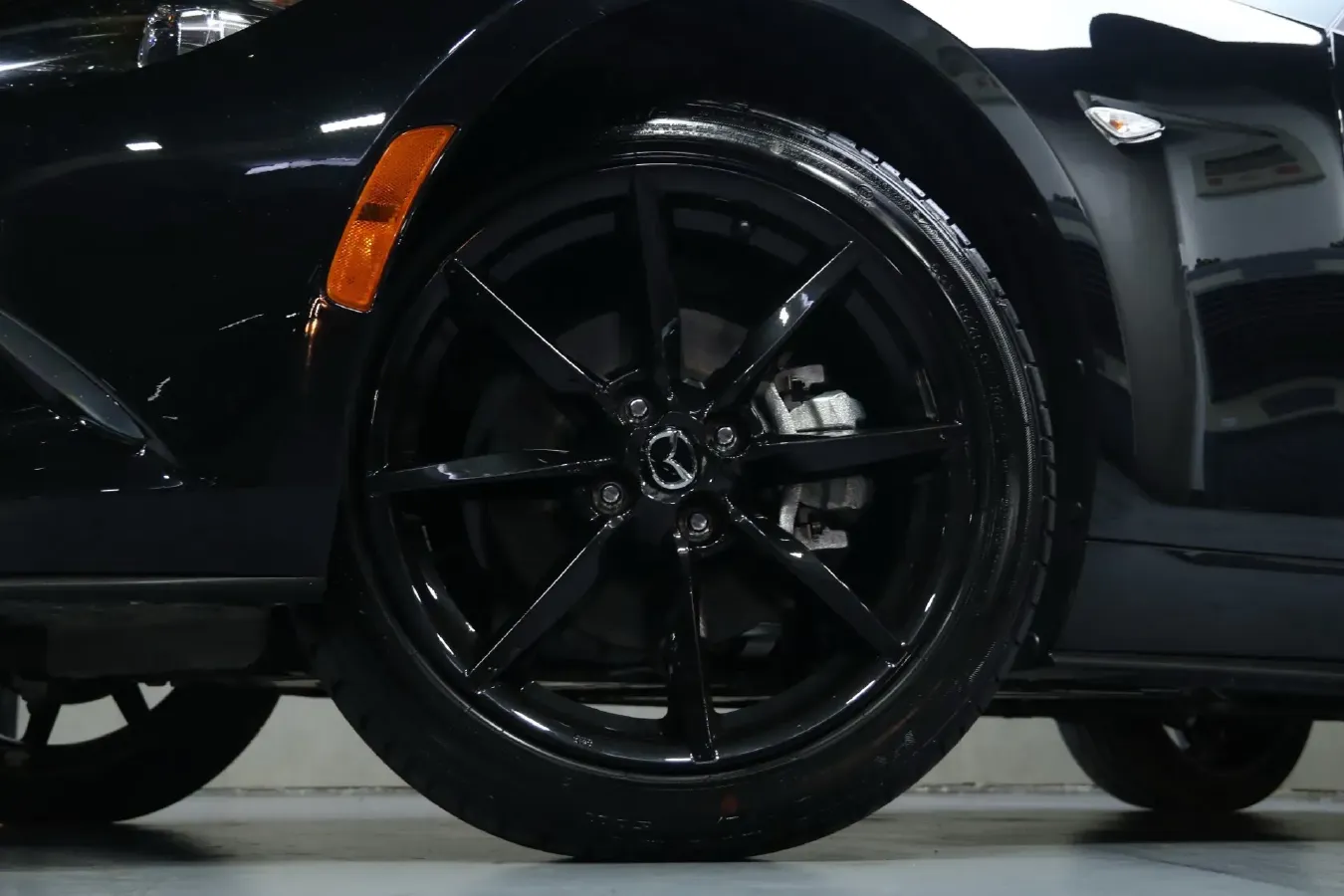 2023 BMW 3.0T 333HP L6 8AT,autocango,china used car exporter,china ev exporter,chinese used car exporter,chinese used ev exporter