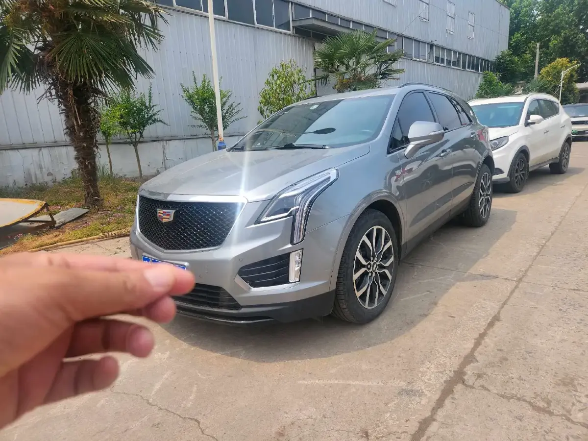 2022 Cadillac XT5 2.0T 237HP L4 9AT