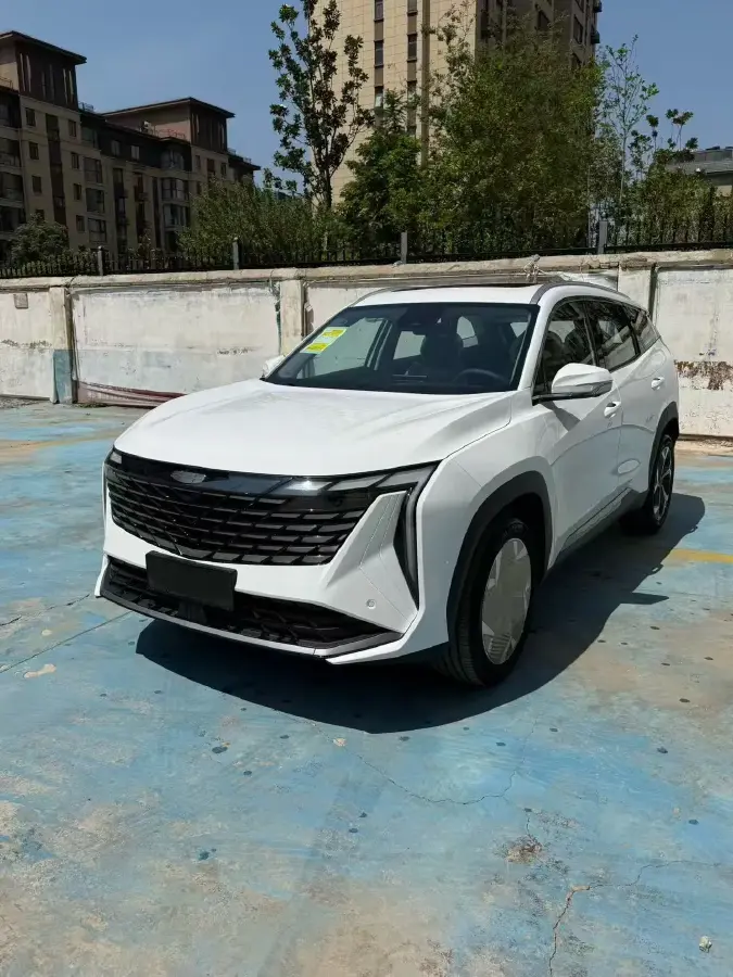 2023 Geely StarRay 1.5T 181HP L4 7DCT