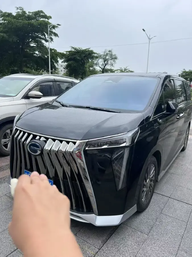 2023 GAC Trumpchi M8 2.0T 190HP L4 E-CVT Hybrid