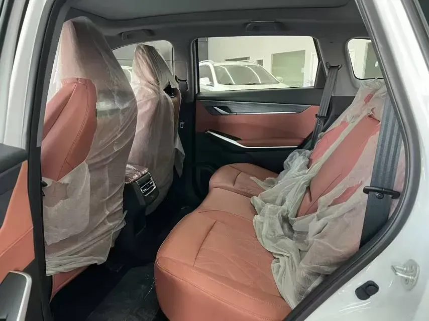 2024 ChangAn CS75 Plus 1.5T 188HP L4 8AT,autocango,china used car exporter,china ev exporter,chinese used car exporter,chinese used ev exporter