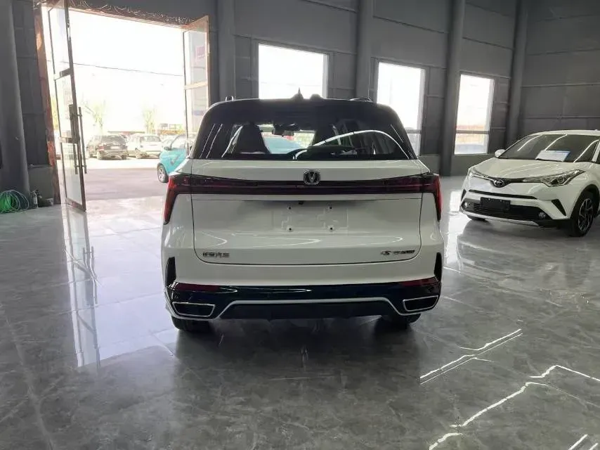 2024 ChangAn CS75 Plus 1.5T 188HP L4 8AT,autocango,china used car exporter,china ev exporter,chinese used car exporter,chinese used ev exporter
