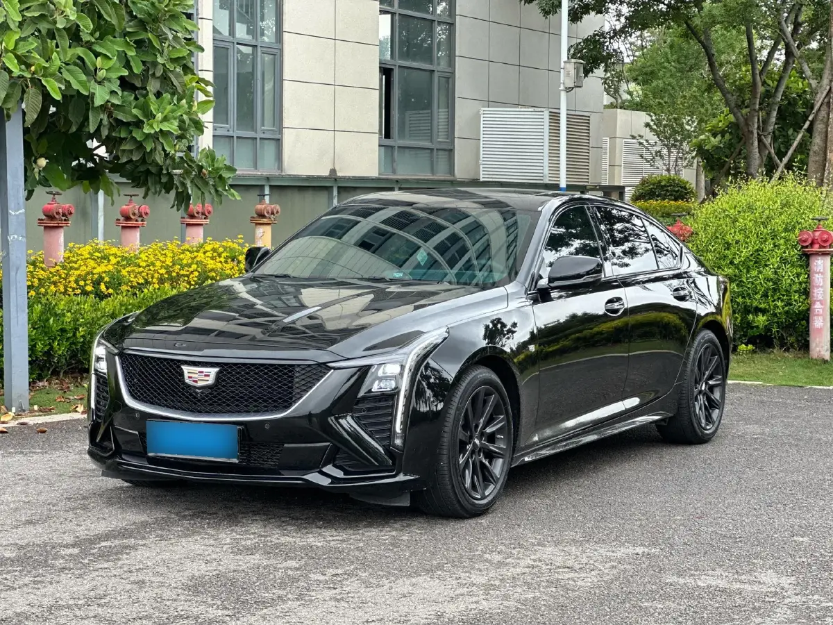 2024 Cadillac CT5 2.0T 237HP L4 10AT