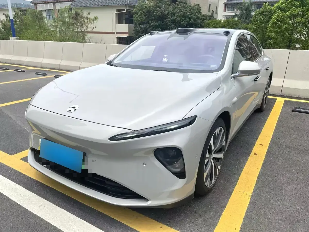 2024 NIO ET7 BEV 75KWH
