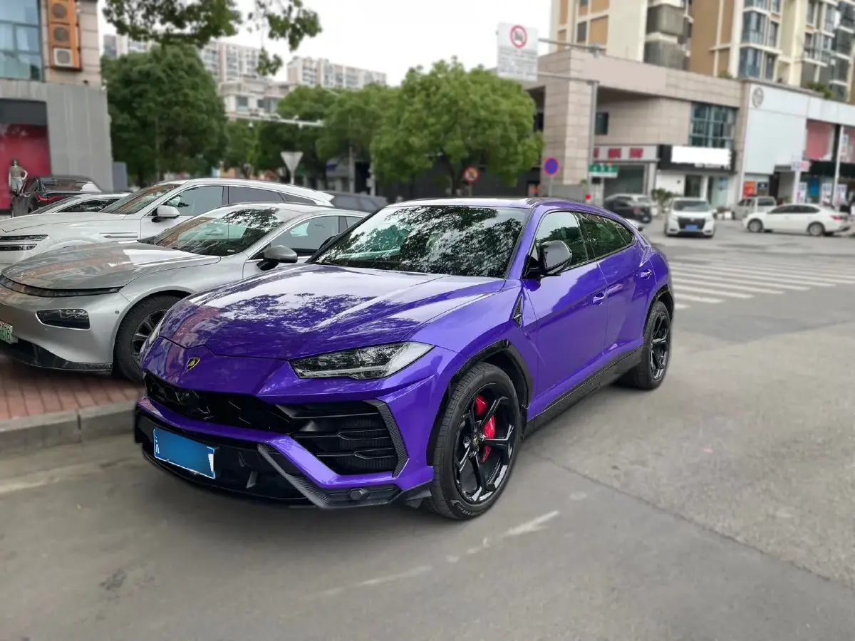 2021 Lamborghini Urus 4.0T 641HP V8 8AT