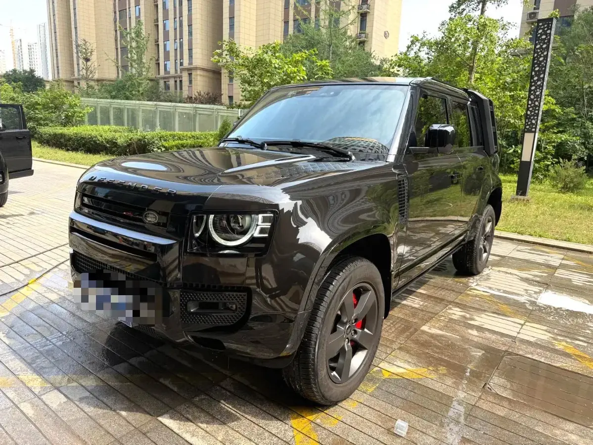 2023 Land Rover Defender 3.0T 400HP L6 8AT