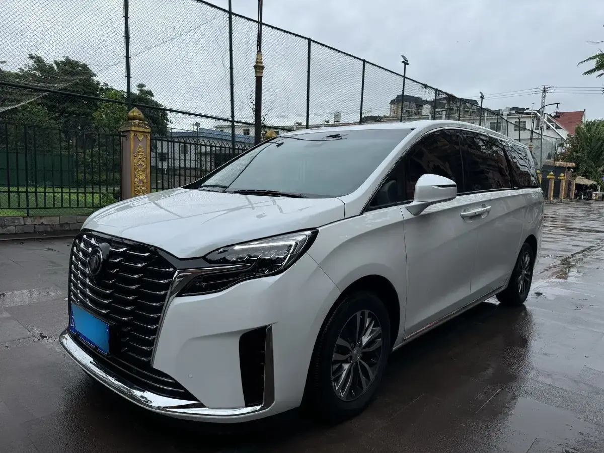 2023 Buick GL8 2.0T 237HP L4 9AT