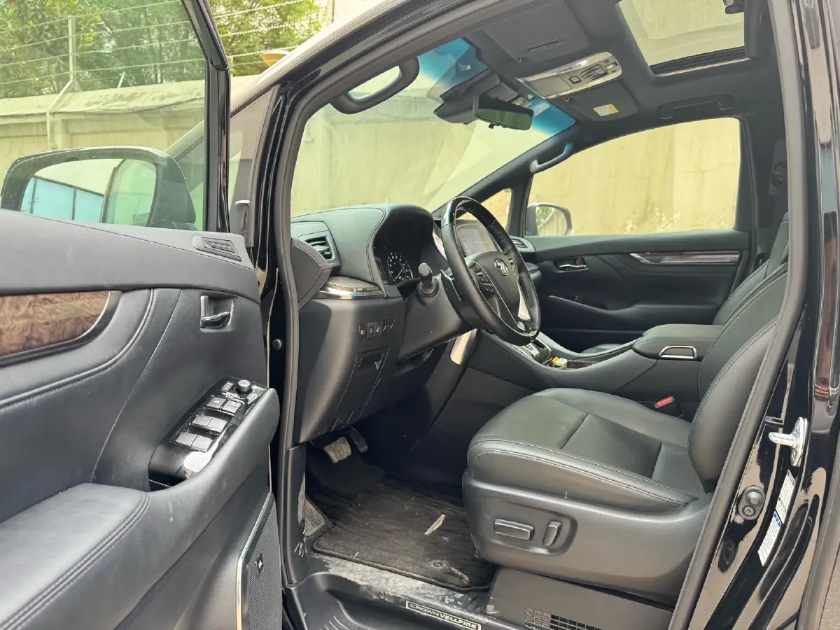 2023 Toyota Vellfire 2.5L 117HP L4 E-CVT Hybrid,autocango,china used car exporter,china ev exporter,chinese used car exporter,chinese used ev exporter