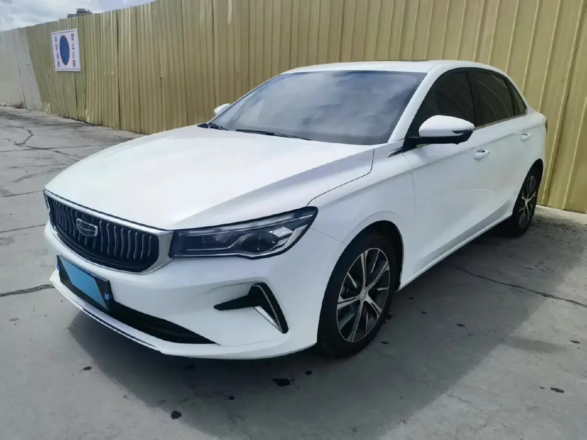 2022 Geely Emgrand 1.5L 114HP L4 5MT