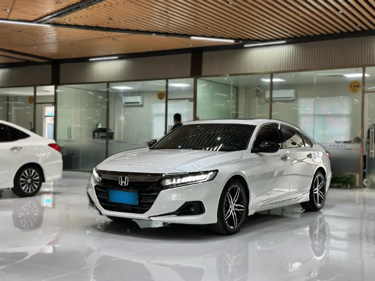 2022 Honda Accord 1.5T 194HP L4 CVT