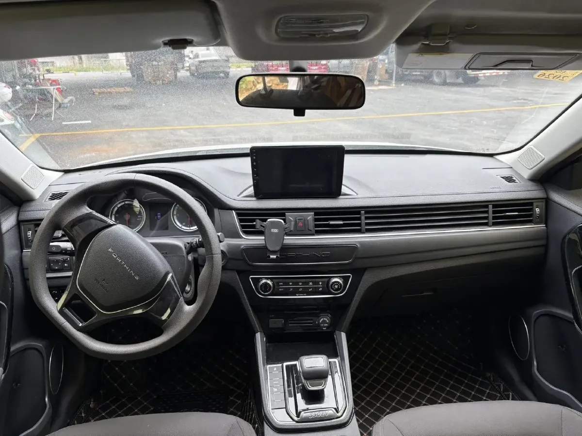 2019 DongFeng Fengon Fengon E3 BEV 52.56KWH,autocango,china used car exporter,china ev exporter,chinese used car exporter,chinese used ev exporter