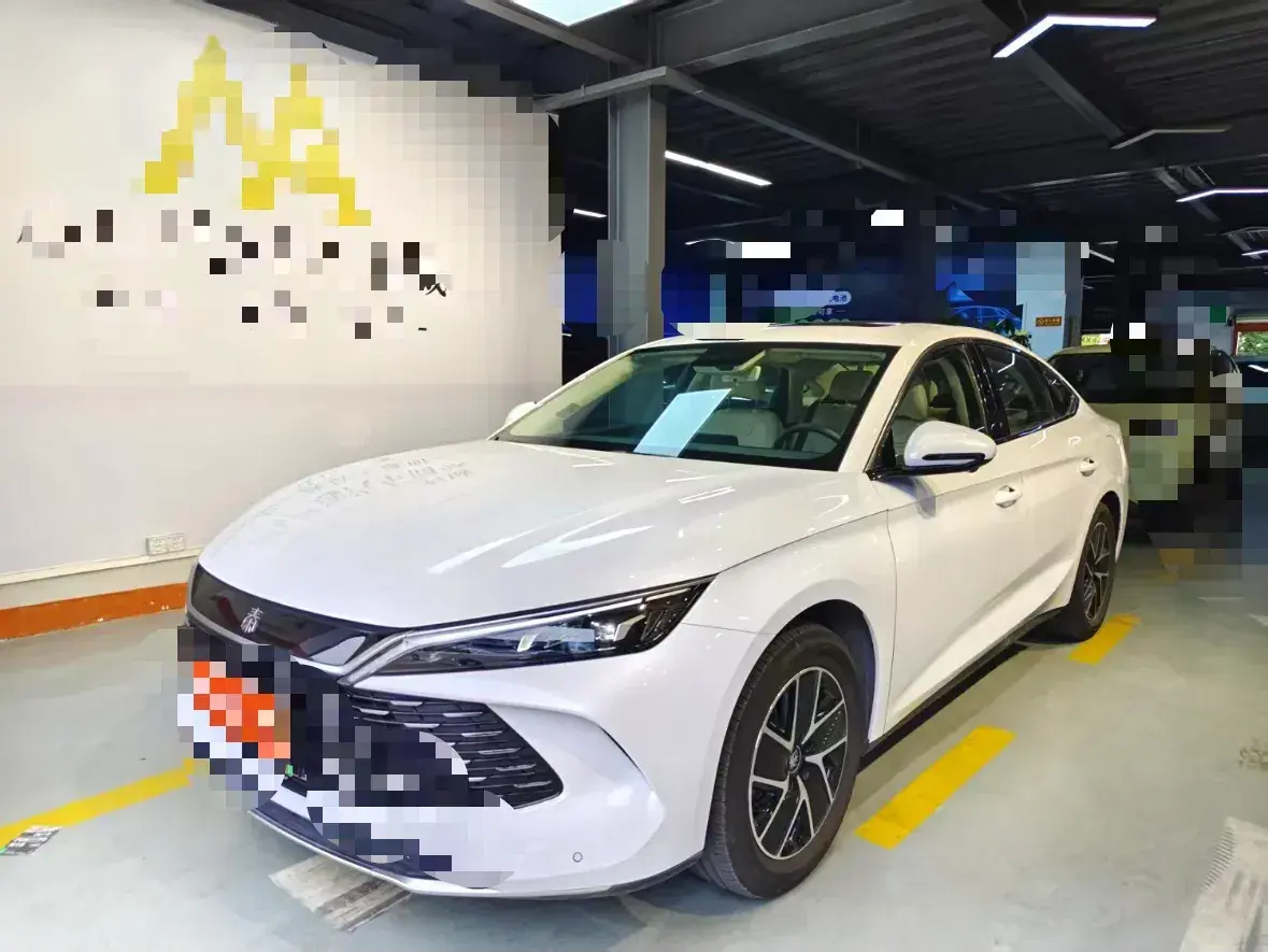 2024 BYD QinL 1.5L 101HP L4 E-CVT PHEV 15.87KWH