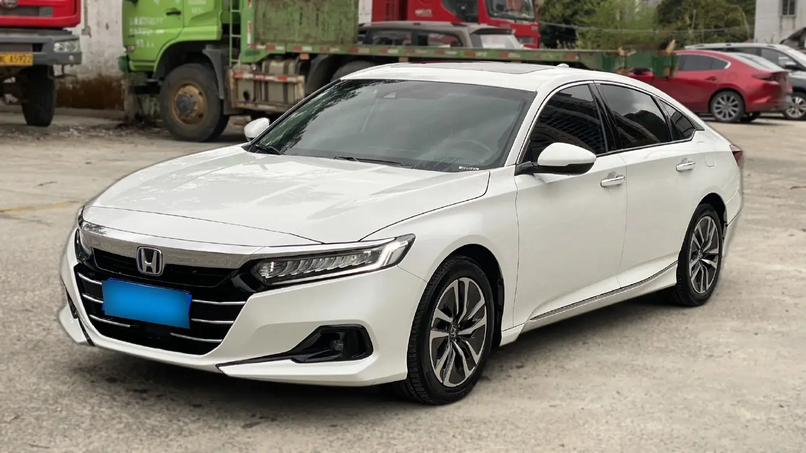 2022 Honda Accord 2.0L 146HP L4 E-CVT Hybrid