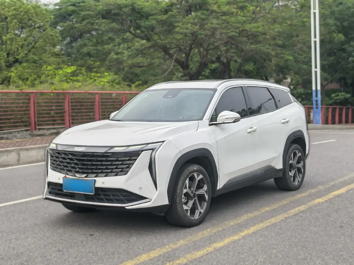 2023 Geely StarRay 1.5T 181HP L4 7DCT