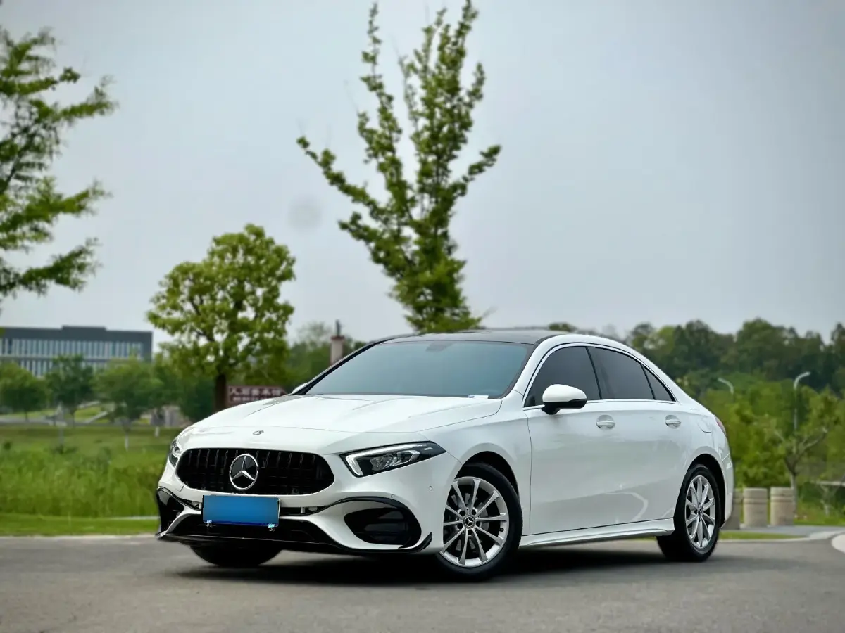 2022 Mercedes-Benz A Class 1.3T 163HP L4 7DCT