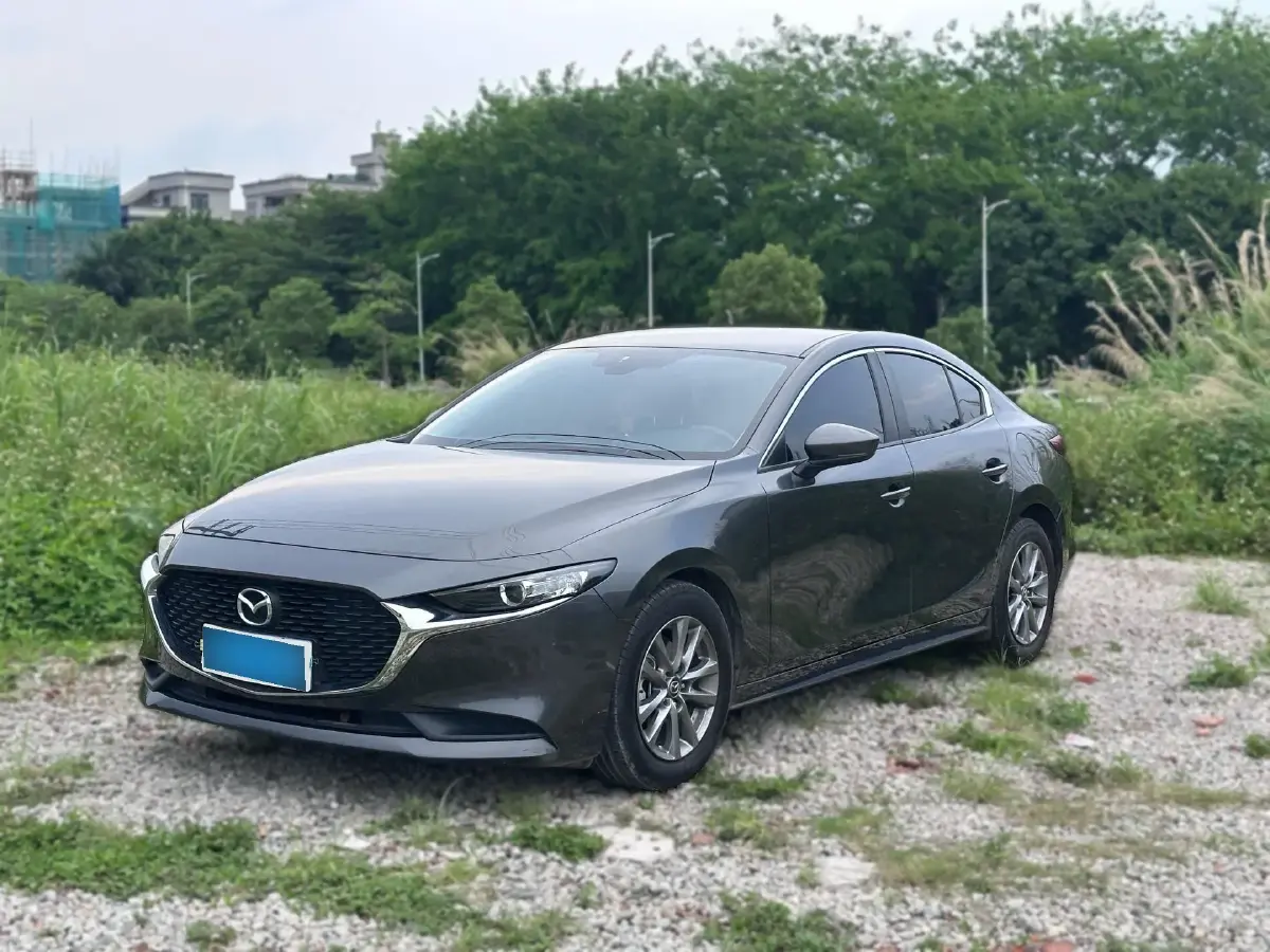 2022 Mazda 3 Axela 2.0L 158HP L4 6AT