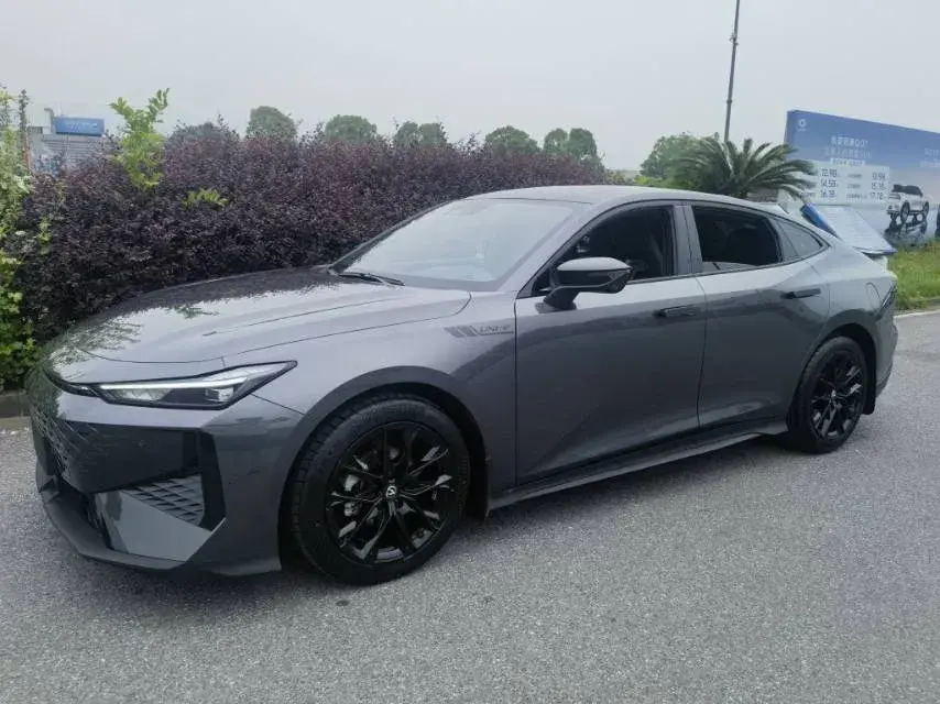 2024 ChangAn UNI-V 1.5T 188HP L4 7DCT