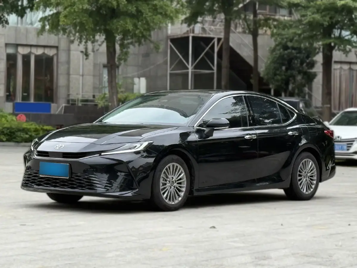 2024 Toyota Camry 2.0L 173HP L4 CVT