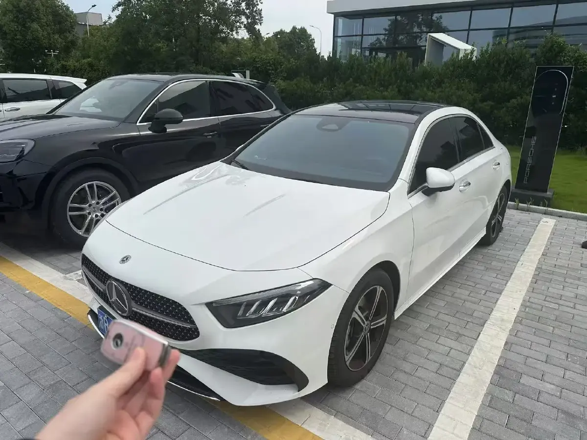 2023 Mercedes-Benz A Class 1.3T 163HP L4 7DCT