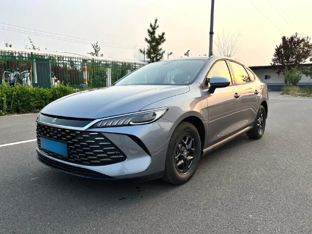 2025 BYD Seal05 DM-i 1.5L 101HP L4 E-CVT PHEV 7.68KWH