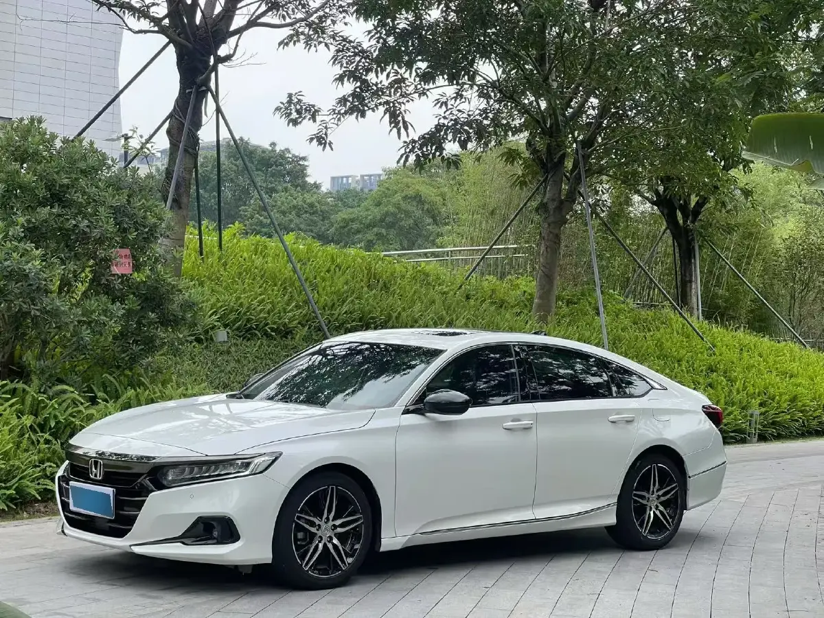 2022 Honda Accord 1.5T 194HP L4 CVT
