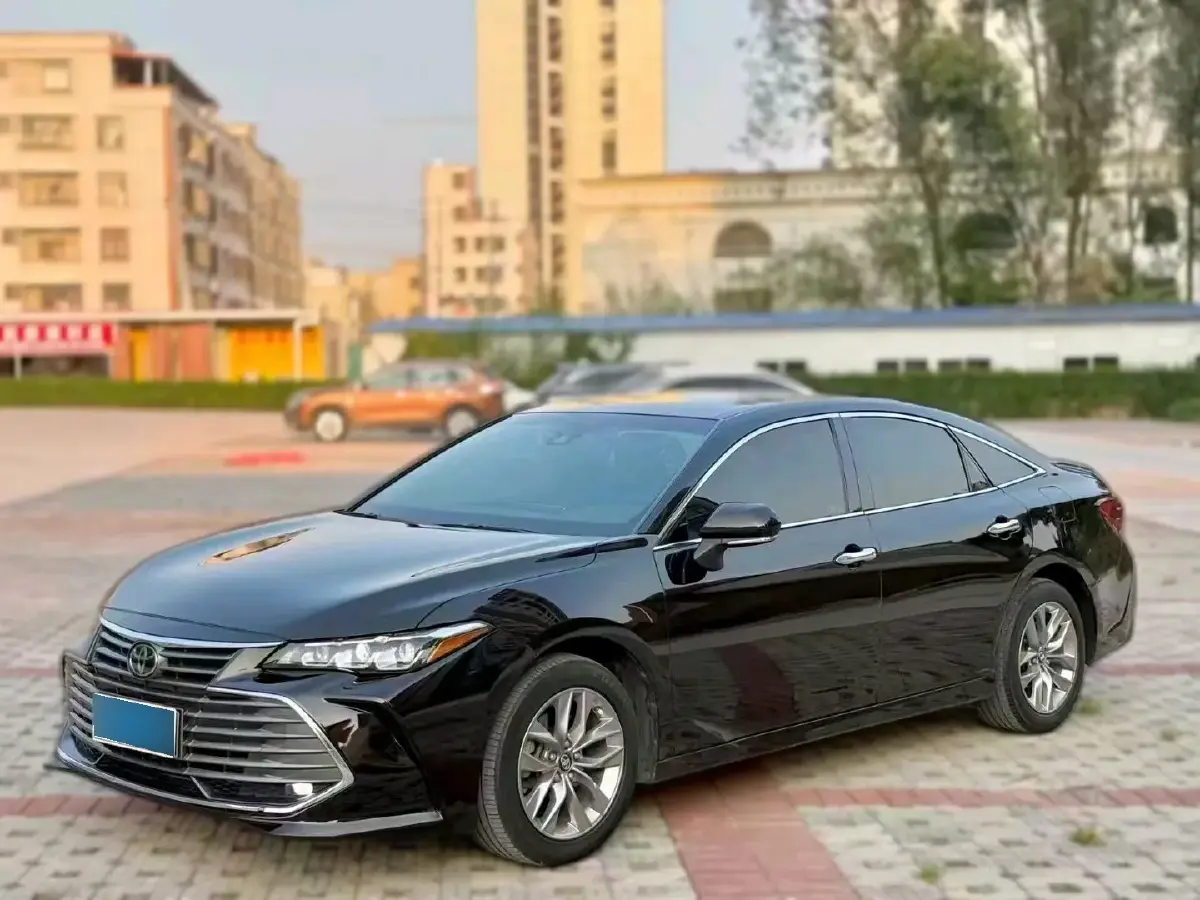 2019 Toyota Avalon 2.5L 209HP L4 8AT