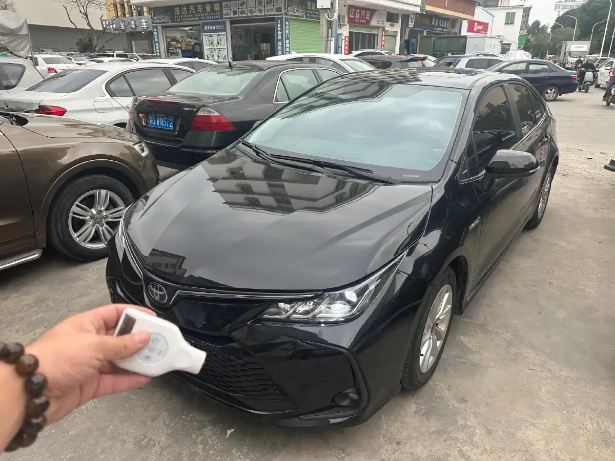 2023 Toyota Corolla 1.8L 98HP L4 E-CVT Hybrid