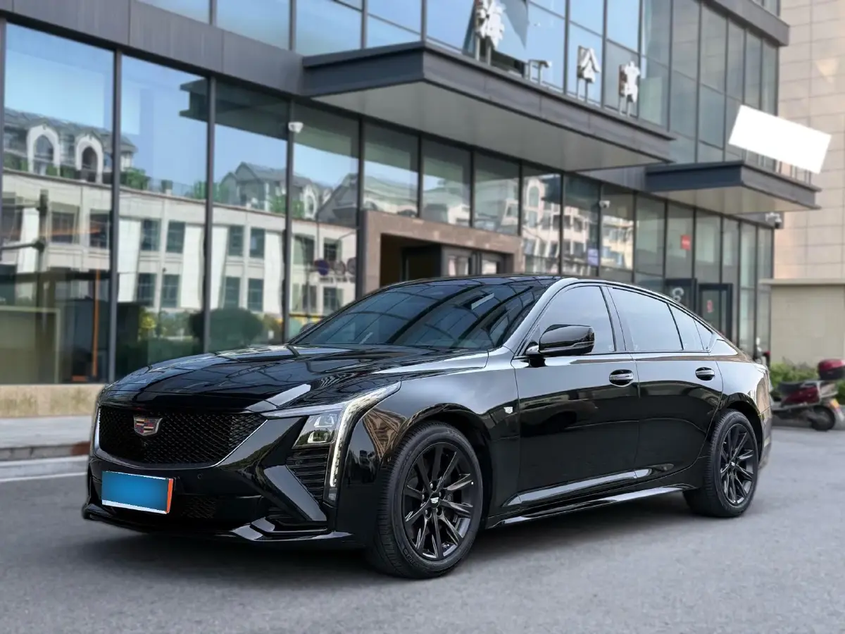 2024 Cadillac CT5 2.0T 237HP L4 10AT