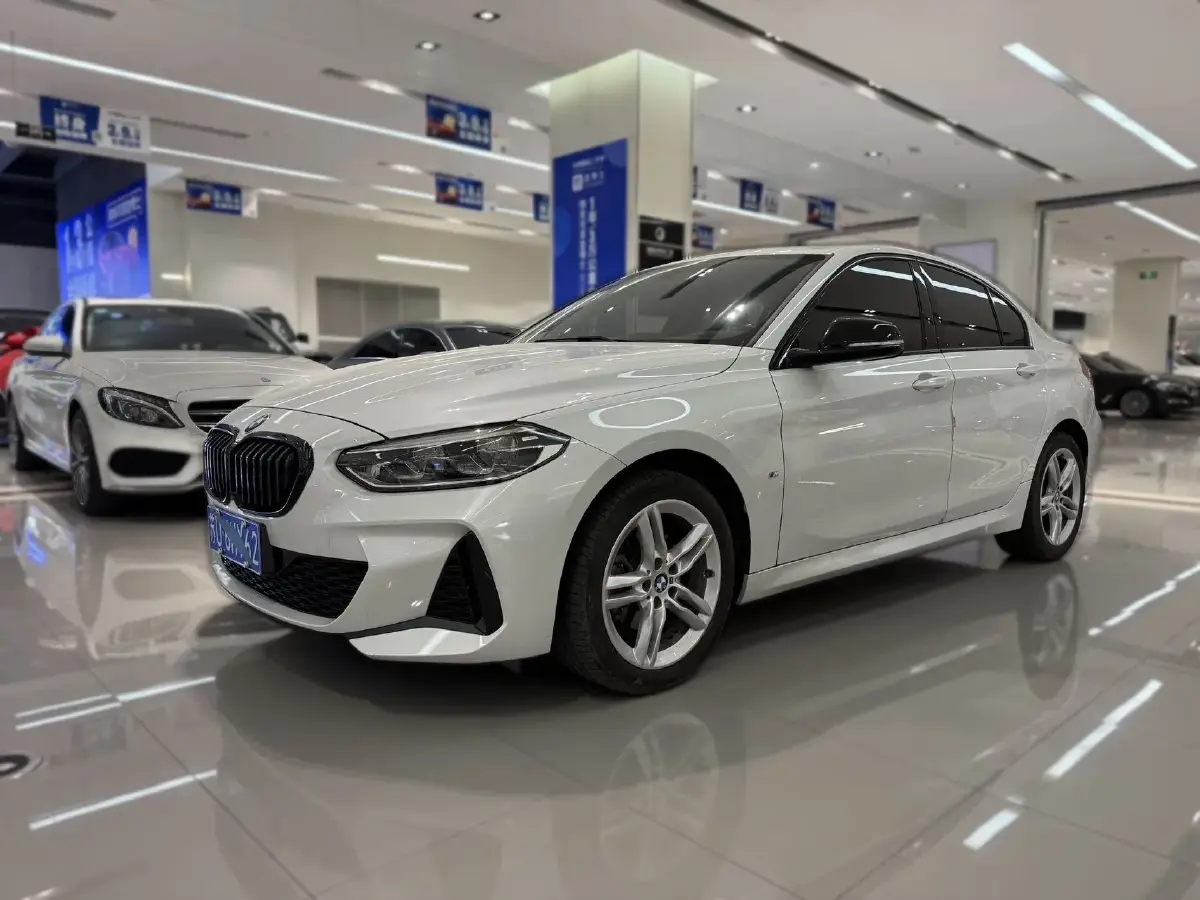 2022 BMW 1 Series 1.5T 140HP L3 7DCT