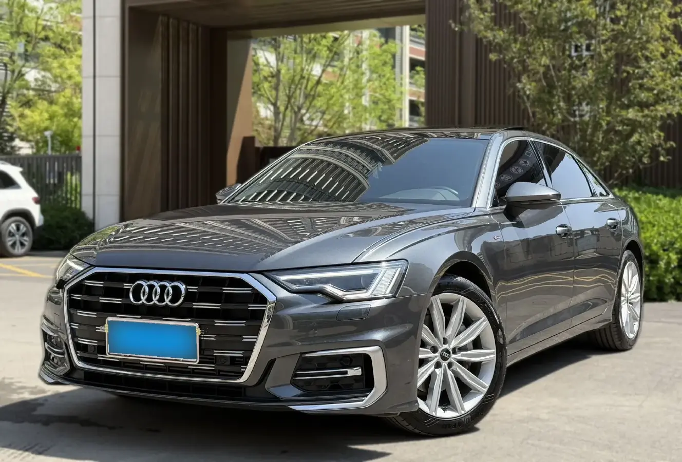 2023 Audi A6L 2.0T 245HP L4 7DCT