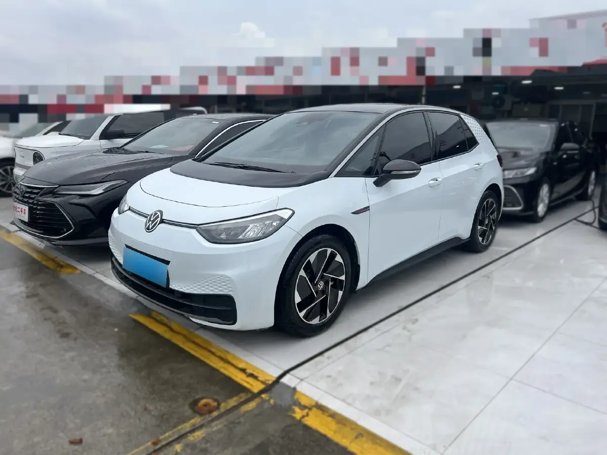 2023 Volkswagen ID.3 BEV 52.8KWH