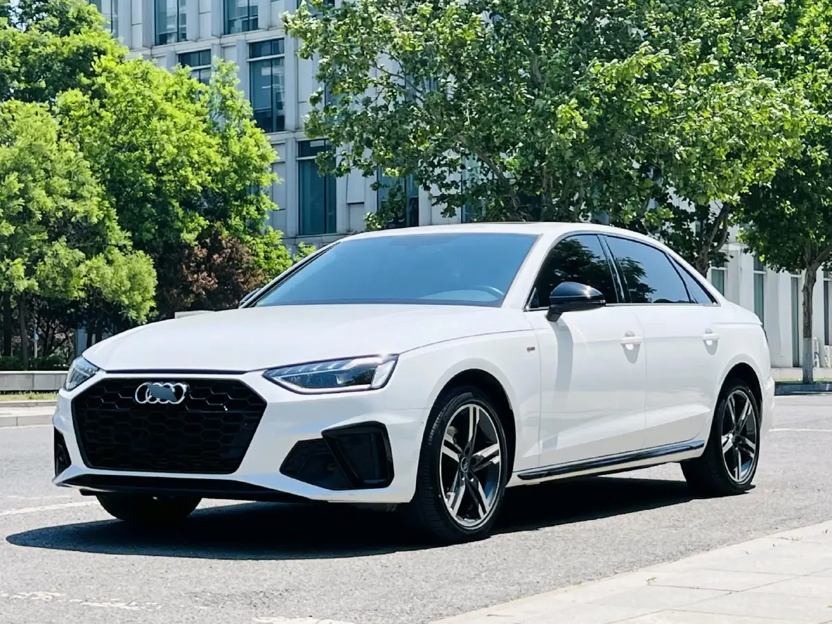 2023 Audi A4L 2.0T 190HP L4 7DCT