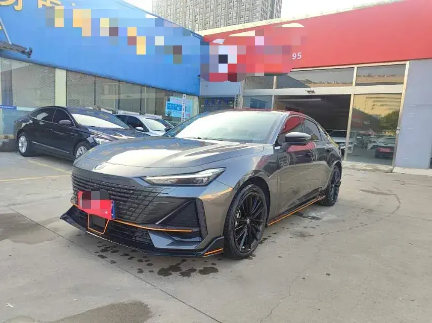 2023 ChangAn UNI-V 1.5T 188HP L4 7DCT