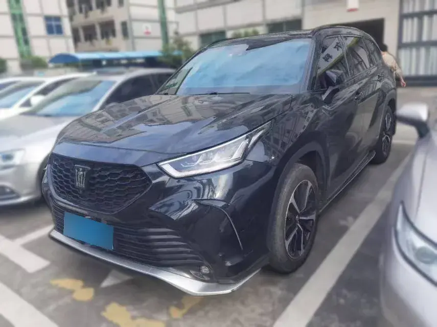 2022 Toyota Crown Kluger 2.0T 248HP L4 8AT